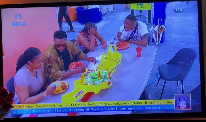 Ozee’s Connections: A Conversation on Familiarity and Wealth